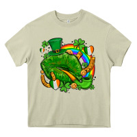 Mossy st patricks lips with horseshoe rainbow and shamrocks Heavy Core Tee - AdoDesignShop