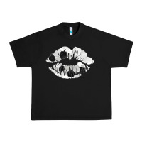 Black soccer lips Urban Heavy Tee - AdoDesignShop