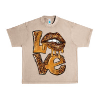 French Oak love leopard with lips Urban Heavy Tee - NancyCooperArtShop