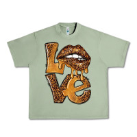 Oil Green love leopard with lips Urban Heavy Tee - NancyCooperArtShop