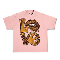 Salmon love leopard with lips Urban Heavy Tee - NancyCooperArtShop