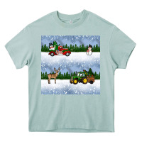 Arona christmas snow truck seamless pattern Heavy Core Tee - BundleAndBundleShop