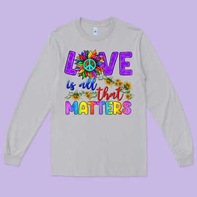 Love İs All That Matters Long Sleeve Tee Designed By Bundleandbundleshop