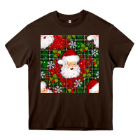 Chocolate Brown Christmas Santa Claus Seamless Pattern Heavy Core Tee - BundleAndBundleShop