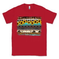 Red sunflower aztec serape cowhide background Classic Tee - RanaPortraitStore
