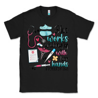 Black she works willingly with her hands Classic Tee - MaliasSmallBusiness