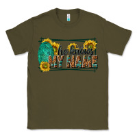 Army Green he knows my name isaiah 43 1 Classic Tee - NancyCooperArtShop