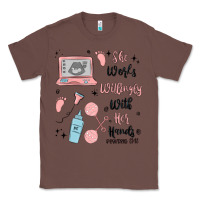 Chestnut she works willingly with her hands Classic Tee - MaliasSmallBusiness