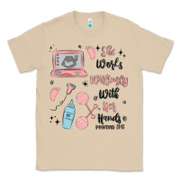 Mushroom she works willingly with her hands Classic Tee - MaliasSmallBusiness