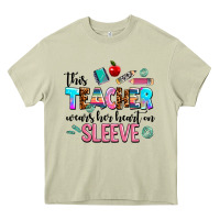 Mossy this teacher wears her heart on sleeve Heavy Core Tee - AdoDesignShop