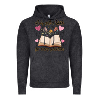 Vintage Black she's got a book for every situation Vintage Hoodie - MaliasSmallBusiness