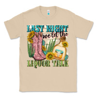 Mushroom last night we let the liquar talk Classic Tee - NancyCooperArtShop