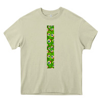 Mossy Halloween Key Fob Heavy Core Tee - BundleAndBundleShop