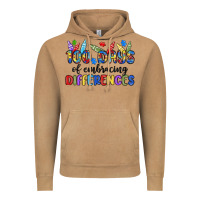 Vintage Camel 100 days of embracing differences Vintage Hoodie - MaliasSmallBusiness
