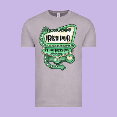 St Patricks Day ırısh Pub Vintage Tee Designed By Maliassmallbusiness