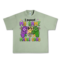 Oil Green i paused my game for mardi gras Urban Heavy Tee - MaliasSmallBusiness
