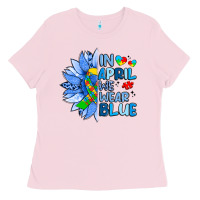 Bubblegum Pink in april we wear blue sunflower Ladies Tee - Artiststas