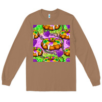 Toasted Coconut Mardi Gras king cake seamless pattern Long Sleeve Tee - BundleAndBundleShop