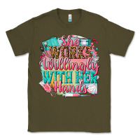 Army Green she works willingly with her hands Classic Tee - NancyCooperArtShop