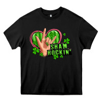 Black shamrockin' rock n roll female hand Heavy Core Tee - Artiststas