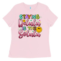 Bubblegum Pink staying delulu is the solulu Ladies Tee - Artiststas