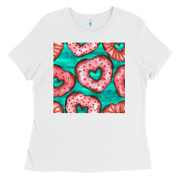 White valentines day heart donuts seamless pattern Ladies Tee - BundleAndBundleShop