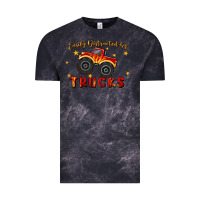 Cloud Black easily distracted by trucks Vintage Tee - MaliasSmallBusiness