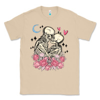 Mushroom the lovers skeletons Classic Tee - MaliasSmallBusiness