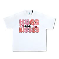 White hugs and kisses Urban Heavy Tee - MaliasSmallBusiness