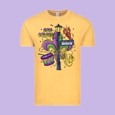 New Orleans Mardi Gras Streets Vintage Tee Designed By Maliassmallbusiness