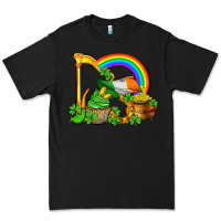 Black st patricks day  rainbow shamrocks Premium Tee - AdoDesignShop