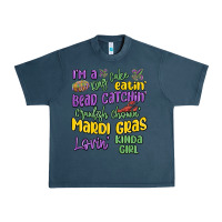 Midnight Navy i'm a king cake eatin' mardi gras lovin' kinda gir Urban Heavy Tee - MaliasSmallBusiness
