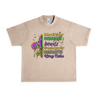 French Oak mardi gras parades beads french quarter beignets k Urban Heavy Tee - MaliasSmallBusiness