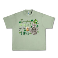 Oil Green everybody in the pub gettin' tipsy Urban Heavy Tee - MaliasSmallBusiness