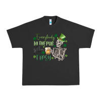 Pigment Black everybody in the pub gettin' tipsy Urban Heavy Tee - MaliasSmallBusiness