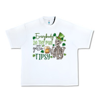White everybody in the pub gettin' tipsy Urban Heavy Tee - MaliasSmallBusiness