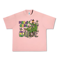 Salmon mardi gras dude alligator Urban Heavy Tee - MaliasSmallBusiness
