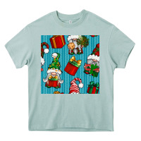 Arona christmas gnomes and gift box seamless pattern Heavy Core Tee - BundleAndBundleShop