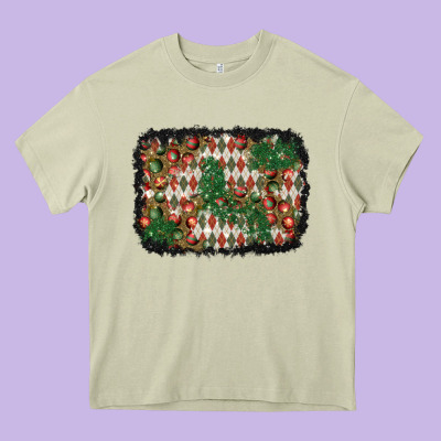 Christmas Ornament And Diamond Plaid  Background Heavy Core Tee Designed By Bundleandbundleshop