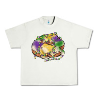 Pistachio mardi gras king cake Urban Heavy Tee - MaliasSmallBusiness