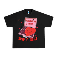 Black heart record player Urban Heavy Tee - MaliasSmallBusiness
