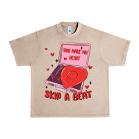 French Oak heart record player Urban Heavy Tee - MaliasSmallBusiness
