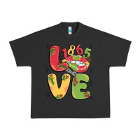 Pigment Black love juneteenth lips Urban Heavy Tee - MaliasSmallBusiness