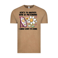 Vintage Coffee here's to another year of pretending i know what i Vintage Tee - MaliasSmallBusiness
