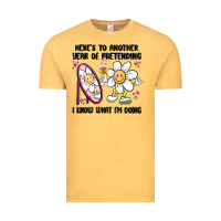 Vintage Mustard here's to another year of pretending i know what i Vintage Tee - MaliasSmallBusiness