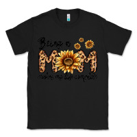 Black being a mom makes my life complete Classic Tee - MaliasSmallBusiness