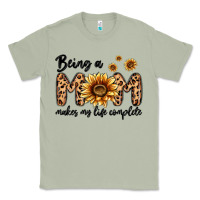 Matcha being a mom makes my life complete Classic Tee - MaliasSmallBusiness
