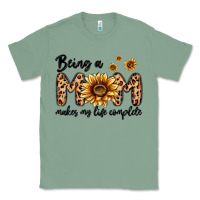 Sage being a mom makes my life complete Classic Tee - MaliasSmallBusiness