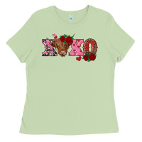 Matcha xoxo highland cow Ladies Tee - RanaPortraitStore