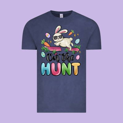 On The Hunt Easter Vintage Tee Designed By Maliassmallbusiness